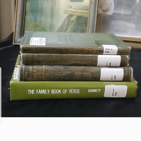 📚TALES OF A WAYSIDE INN - Picture 7 of 9